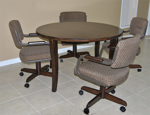 4 m110 Caster Chairs Round Table