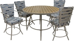 Jamey with Arms Dinette